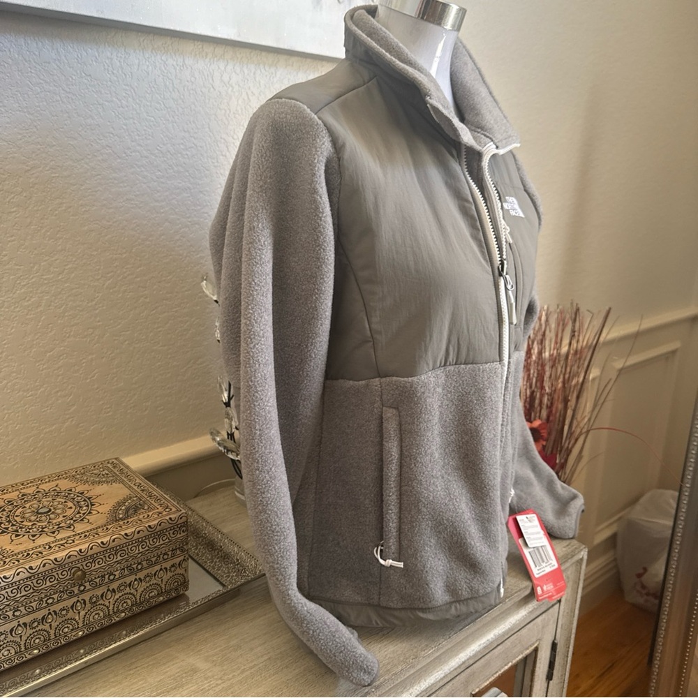 NWT The North Face Denali Gray Women's Jacket Size S - Picture 3 of 7